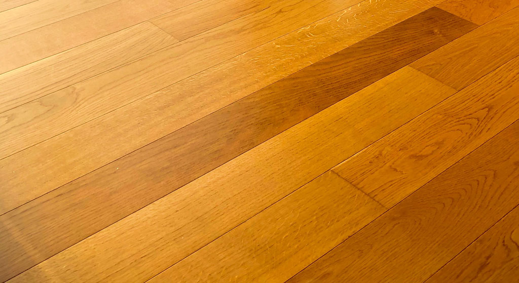 How to Vacuum Wood Floors